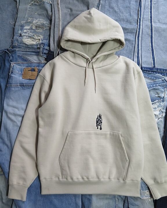 DRIP “DRAGON FRUIT” EMBROIDERY HOODED SWEATSHIRT【離島配送不可】