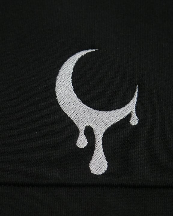 DRIP “MOON” EMBROIDERY HOODED SWEATSHIRT【離島配送不可】