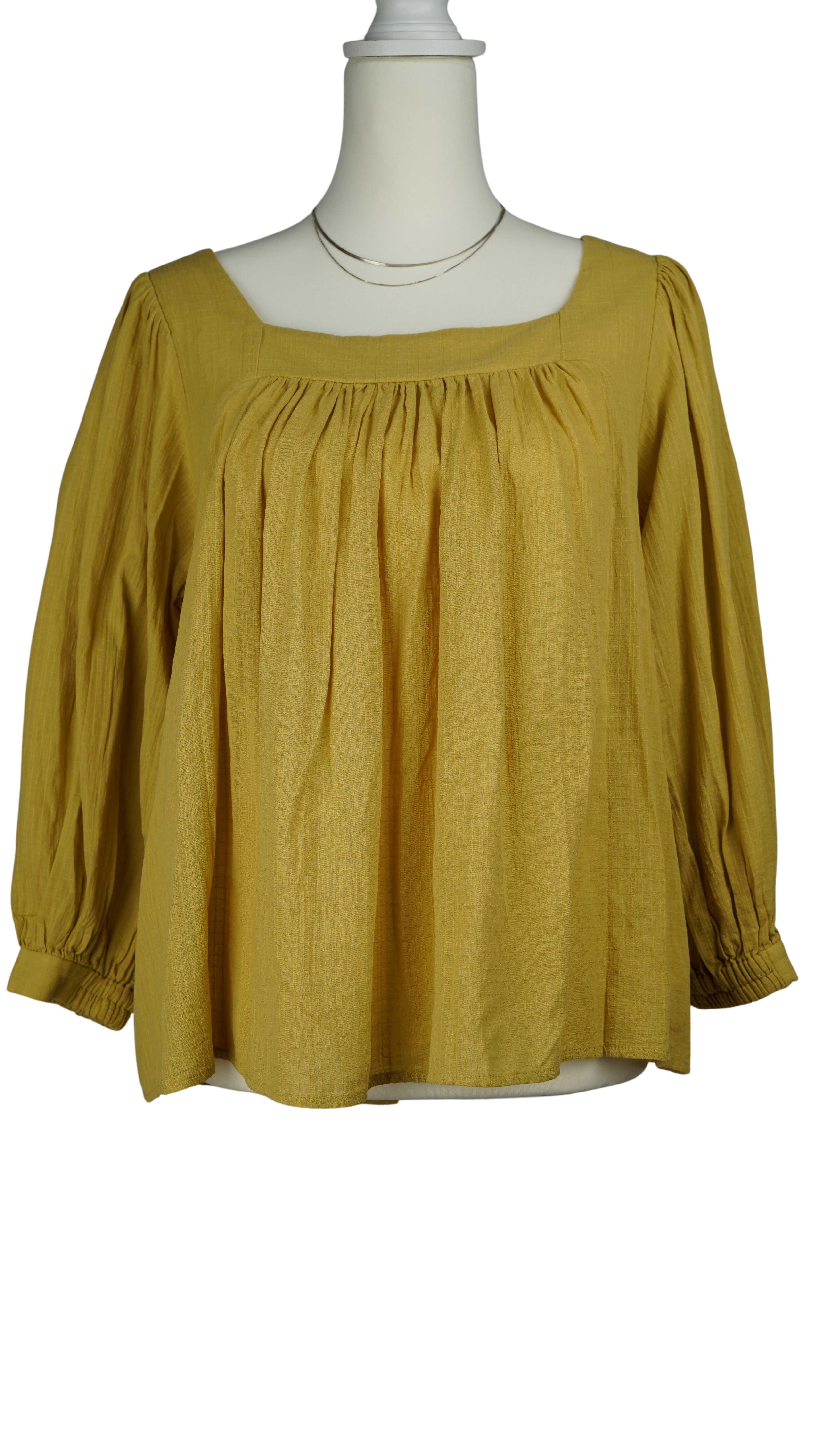 SQUARE NECK BLOUSE【離島配送不可】