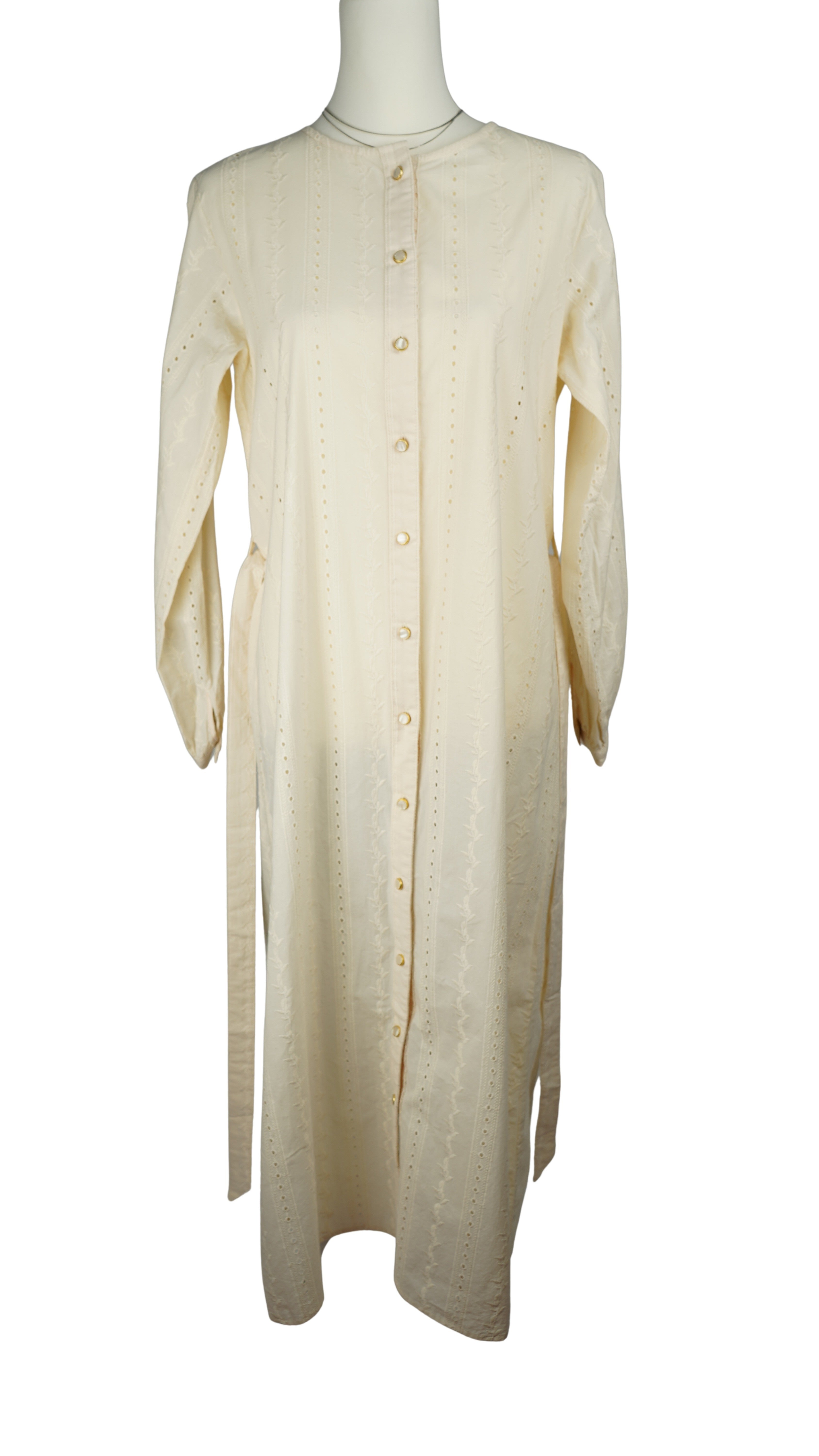 EYELET NOCOLLAR LONG SHIRT【離島配送不可】