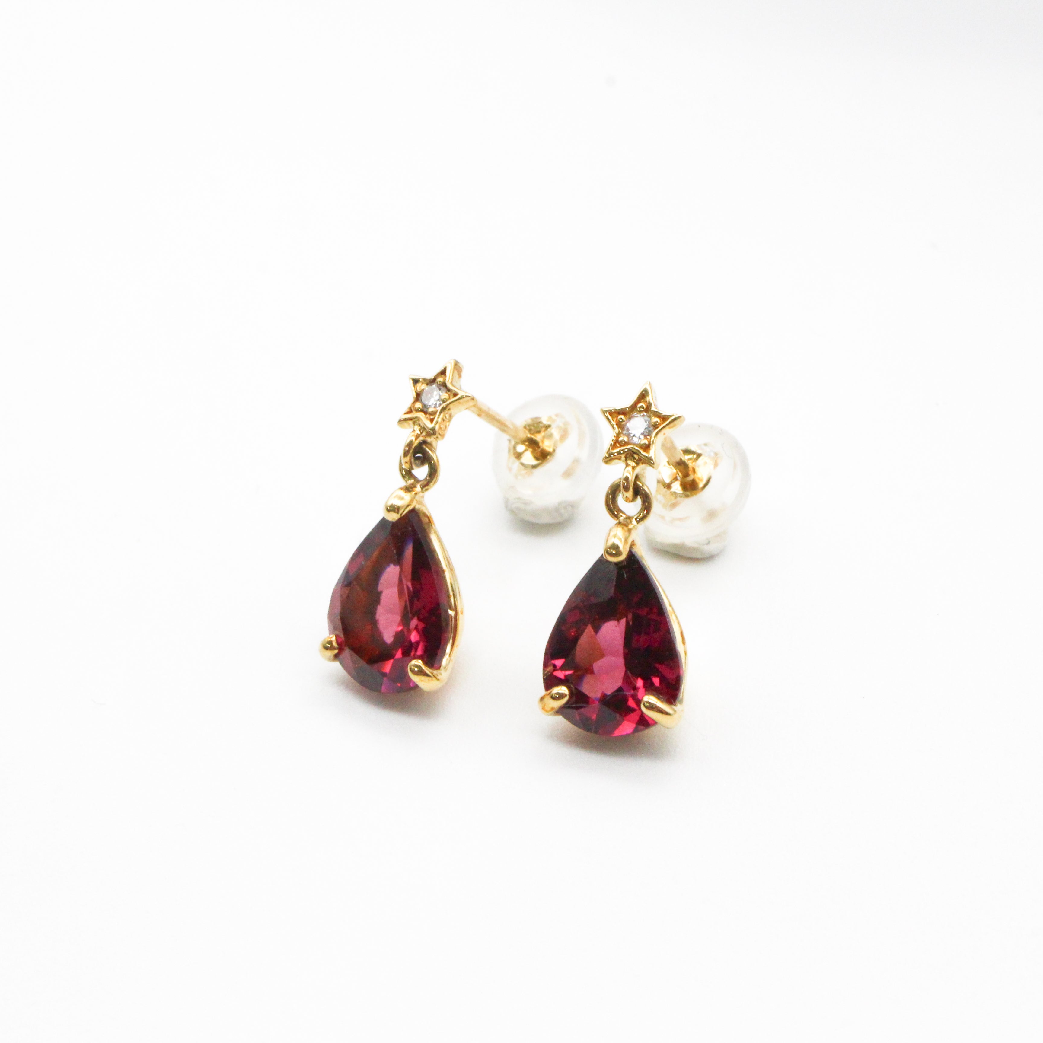 av-0015【K18YG】ピアス【離島配送不可】