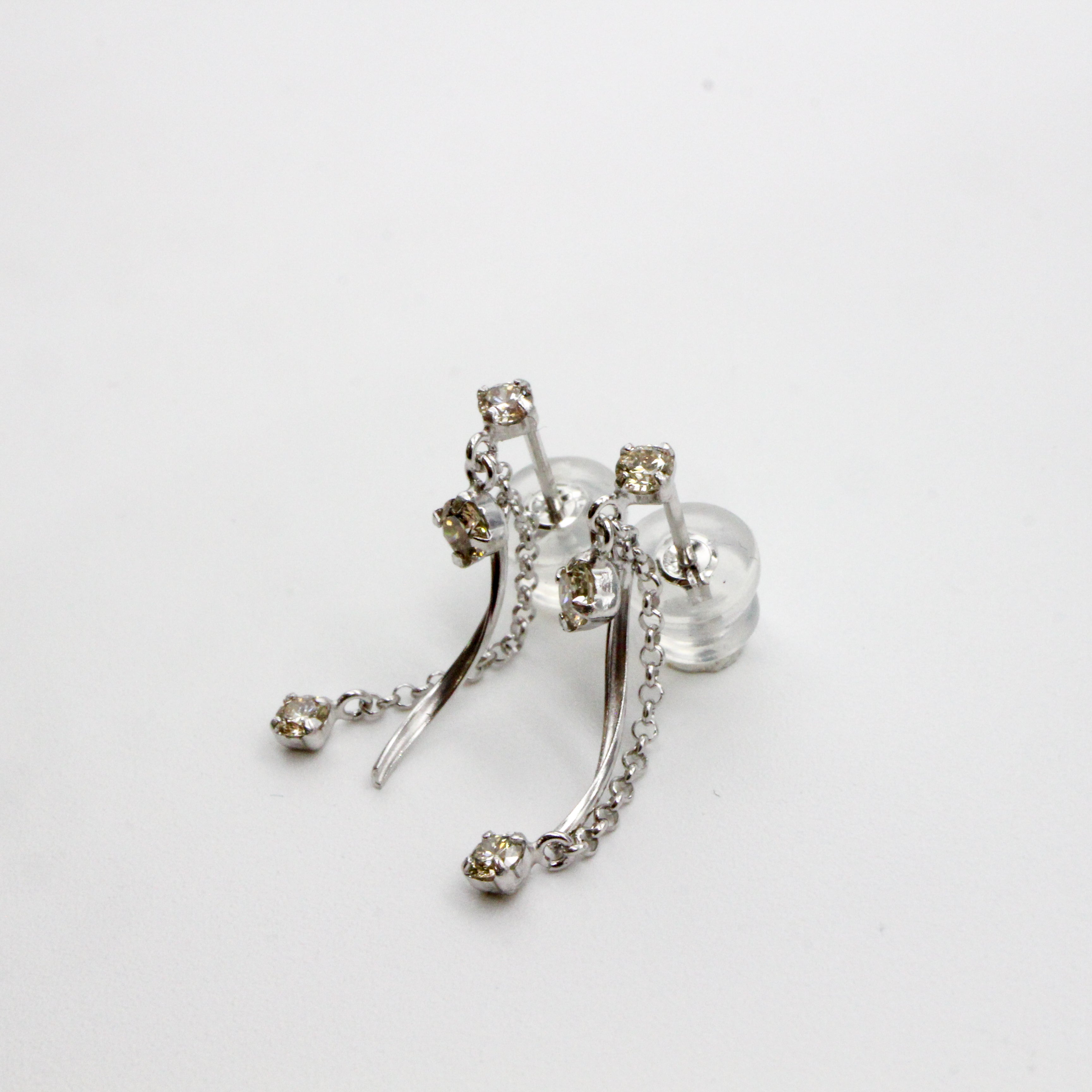 av-0032【PT900】ピアス【離島配送不可】