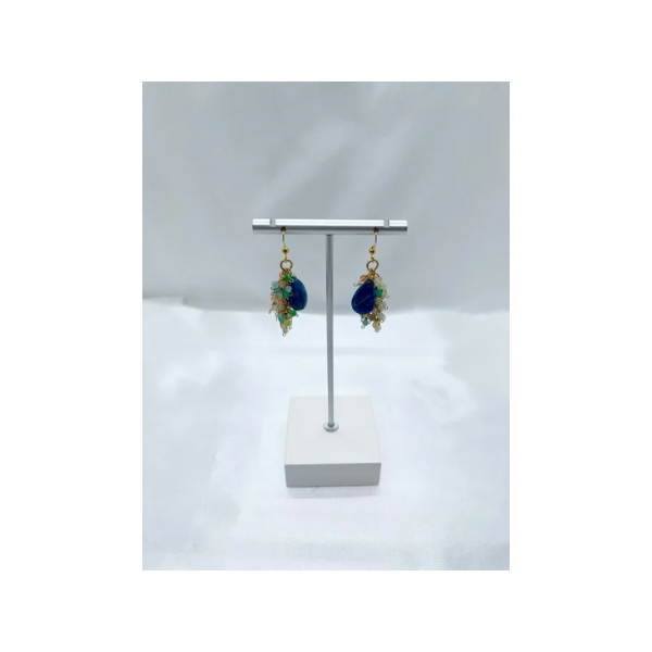 オパリーナとキャッツアイのピアス