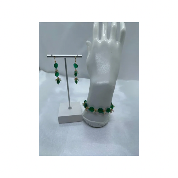 グリーンオニキスハートのピアス、ブレスレットセット