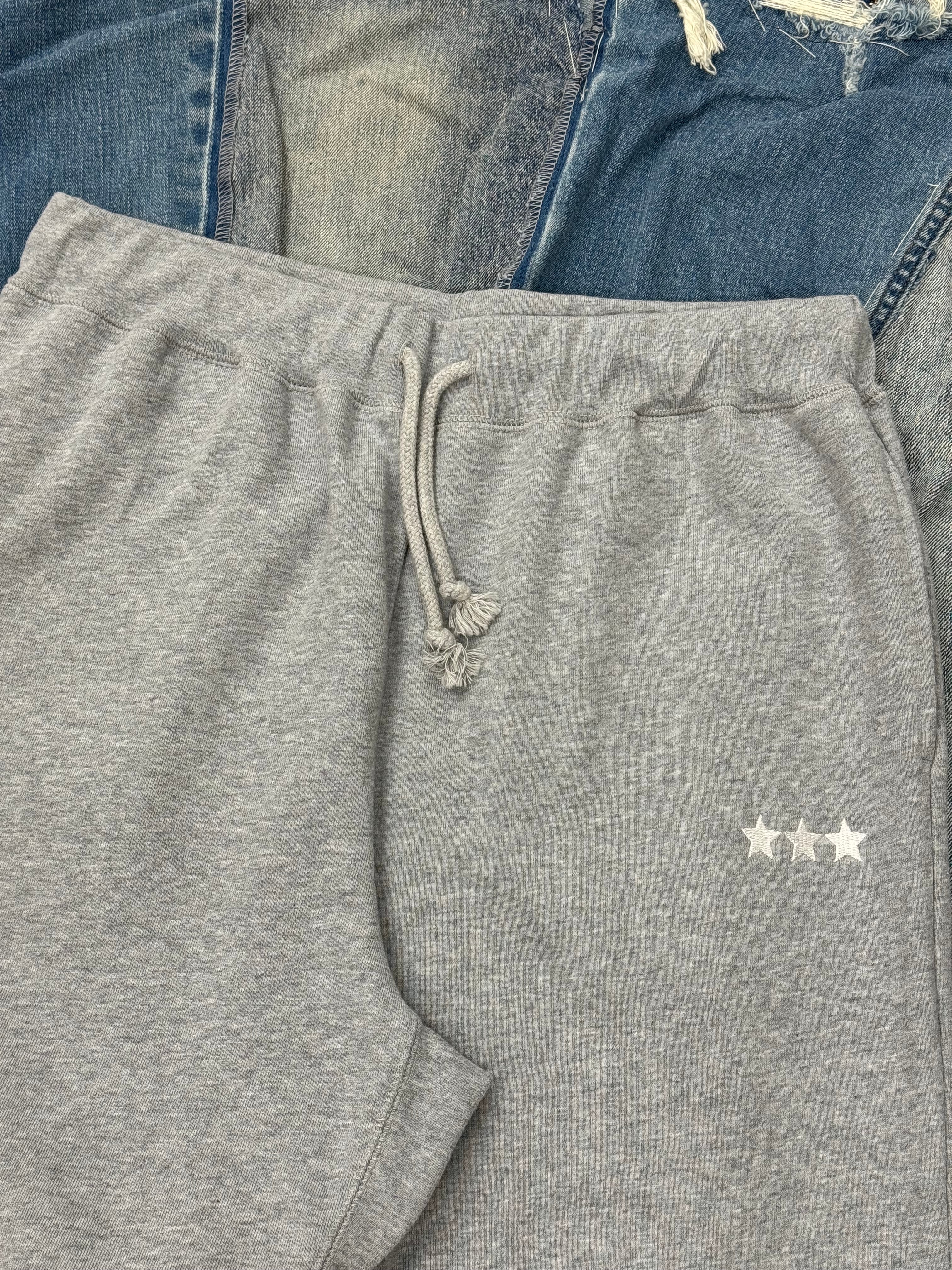 EMBLEMED “3STAR” 4POCKET SWEAT PANTS【離島配送不可】