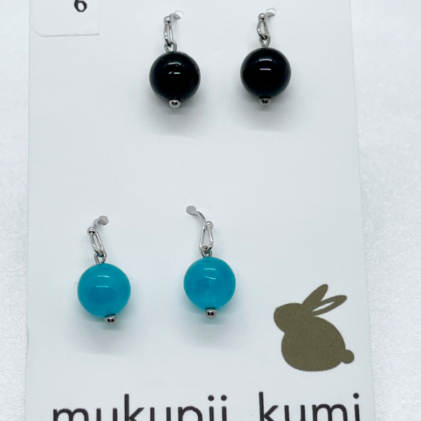 ブラックトルマリン＆アマゾナイトのシンプルピアス2色セット(イヤリング可)