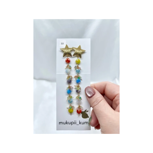 カラー水晶のロングピアス