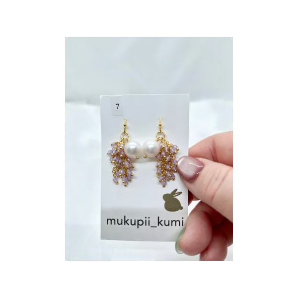 大きめの淡水パールとジルコンのピアス